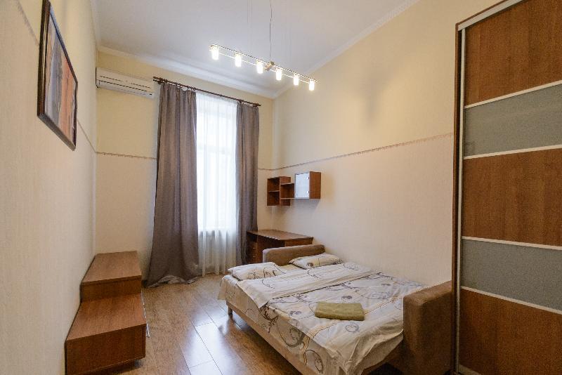 Kievacccommodation Near Gulliver 24H Self Check-In エクステリア 写真